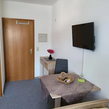 - - Zum - Oberwirt Apartamento
