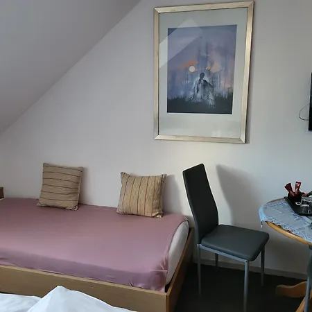- - Zum - Oberwirt *